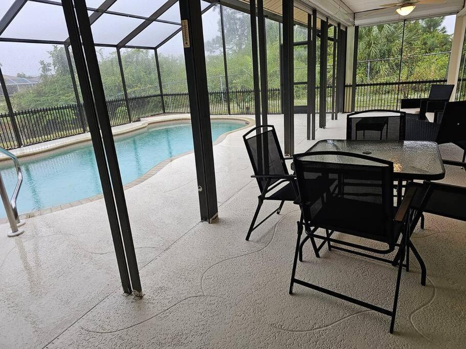 Seabreeze 3-Bedroom Pool Villa Close To The Beach!!! Port Charlotte Εξωτερικό φωτογραφία